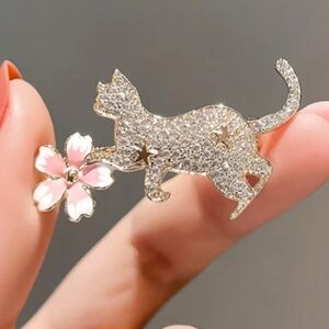 Sparkling Cat Brooch with Pink Flower